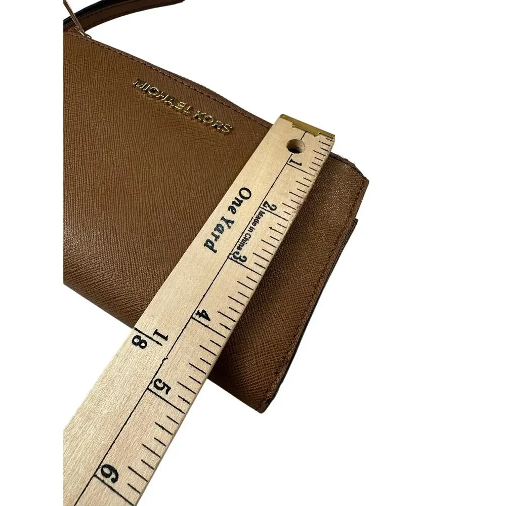 Michael Kors‎ Jet Set Travel Wristlet Women OS Luggage Tan Good Saffiano Leather